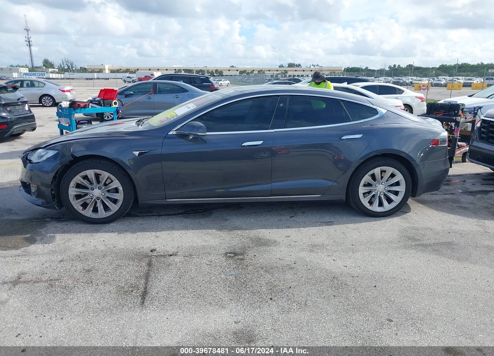 2018 TESLA MODEL S 100D/75D/P100D VIN: 5YJSA1E22JF249702