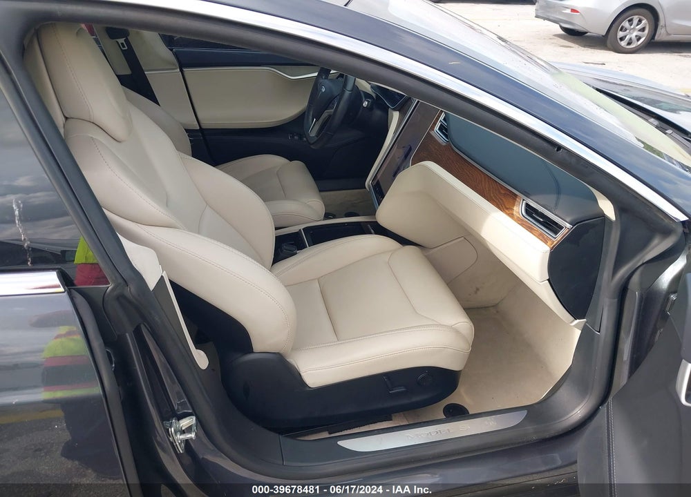 2018 TESLA MODEL S 100D/75D/P100D VIN: 5YJSA1E22JF249702