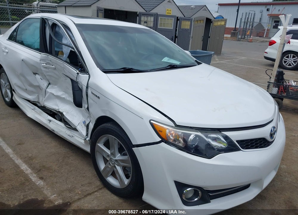2014 TOYOTA CAMRY HYBRID SE LIMITED EDITION VIN: 4T1BD1FK4EU136364