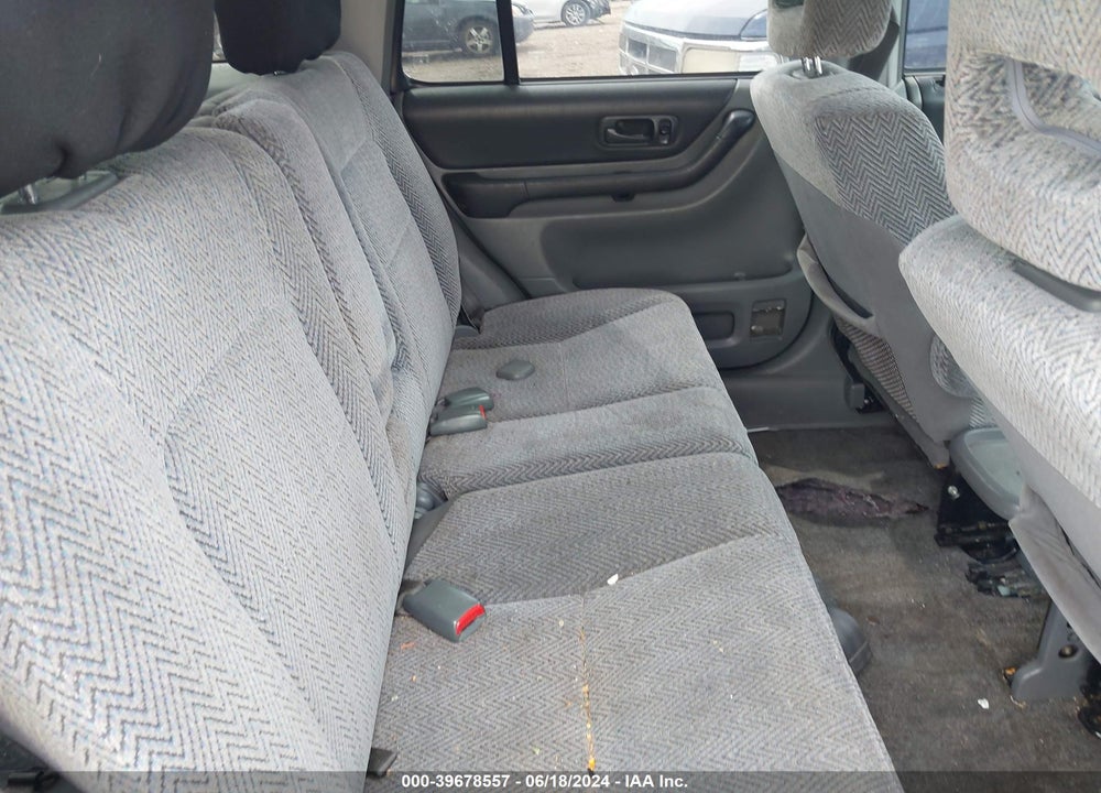 1998 HONDA CR-V EX VIN: JHLRD1863WC063095