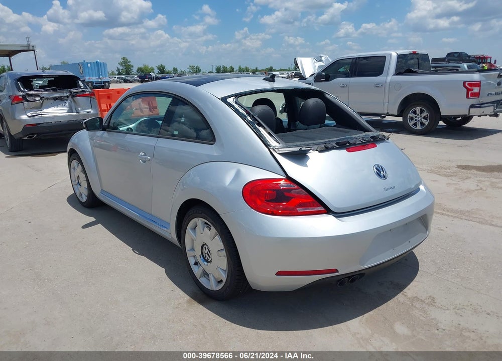 2016 VOLKSWAGEN BEETLE 1.8T SEL VIN: 3VWJ07AT2GM617619