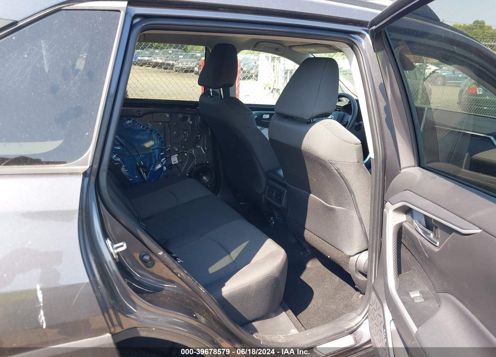2024 TOYOTA RAV4 XLE VIN: 2T3P1RFV2RC410005