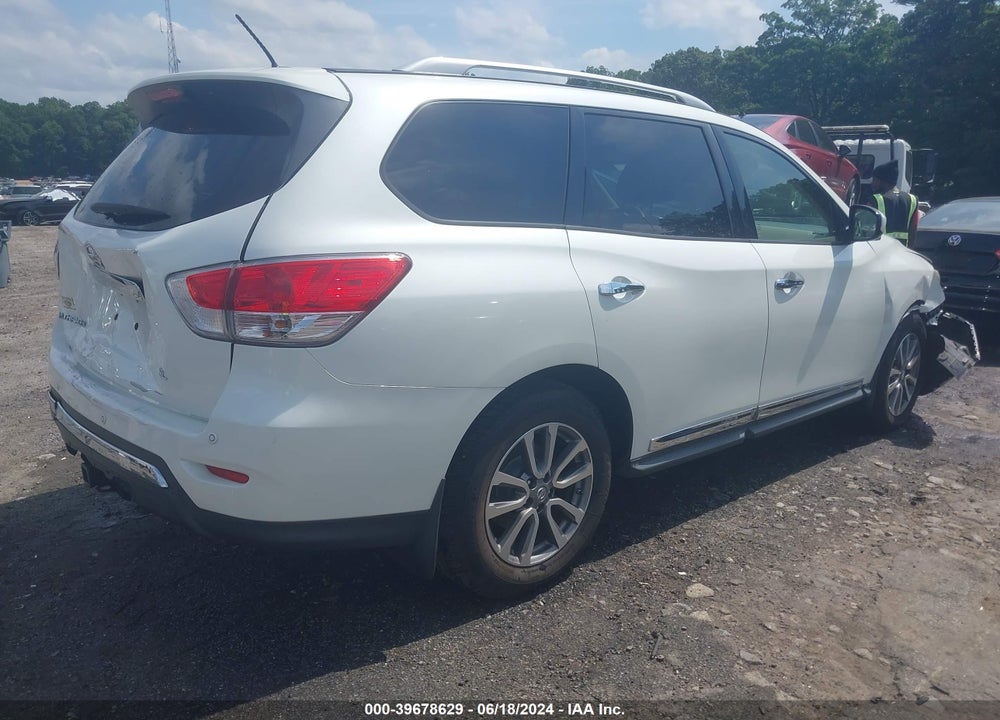 2015 NISSAN PATHFINDER SL VIN: 5N1AR2MN2FC641309