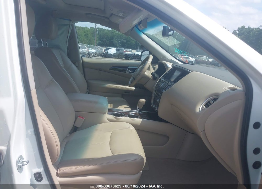 2015 NISSAN PATHFINDER SL VIN: 5N1AR2MN2FC641309