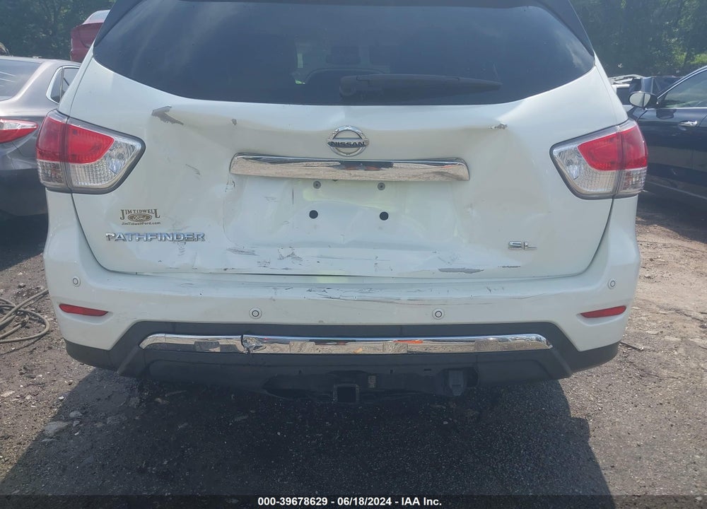 2015 NISSAN PATHFINDER SL VIN: 5N1AR2MN2FC641309