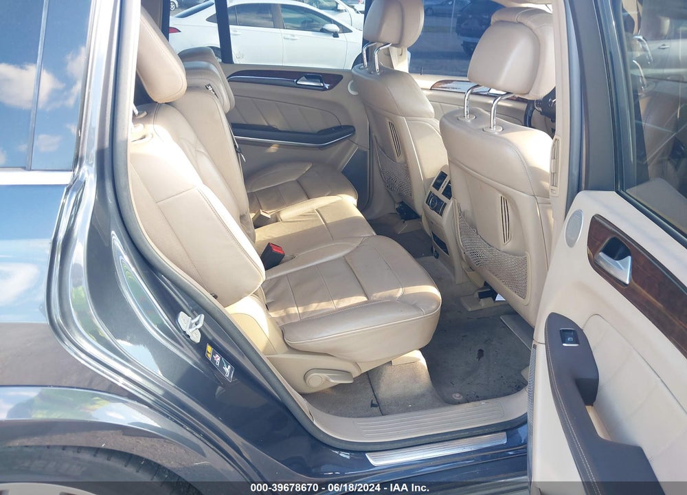 2014 MERCEDES-BENZ GL 550 4MATIC VIN: 4JGDF7DE0EA312122