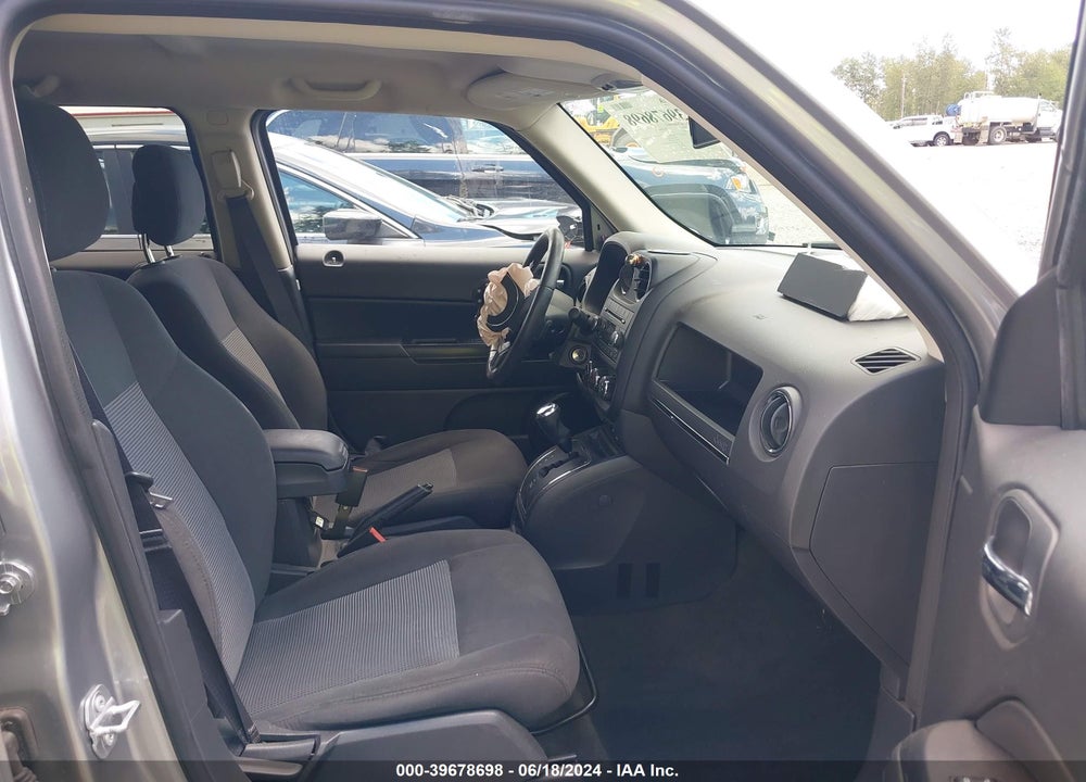 2016 JEEP PATRIOT LATITUDE VIN: 1C4NJRFB7GD722827