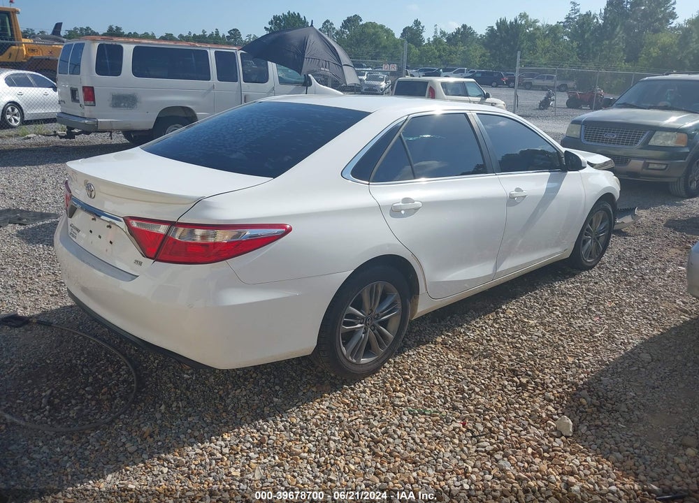 2015 TOYOTA CAMRY SE VIN: 4T1BF1FK6FU102728