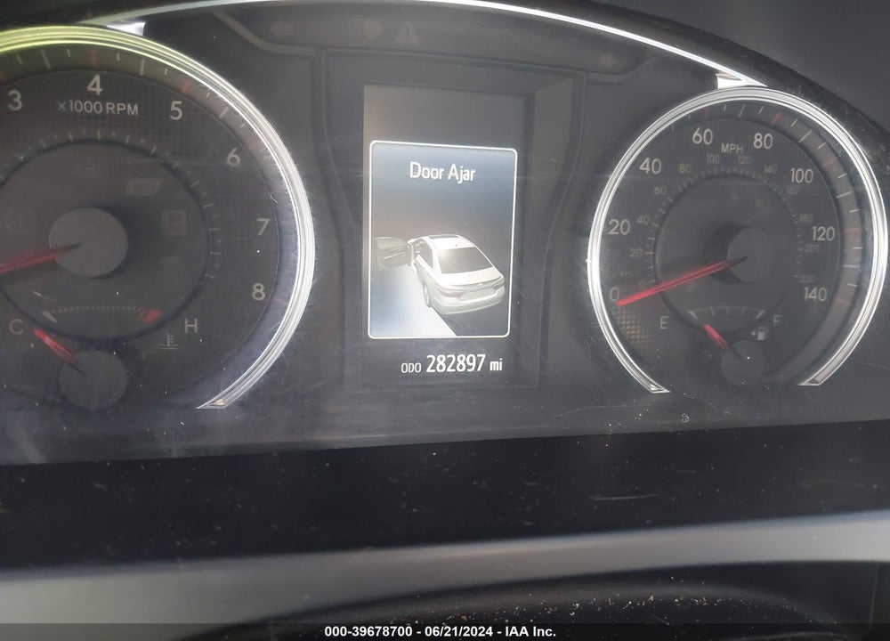 2015 TOYOTA CAMRY SE VIN: 4T1BF1FK6FU102728