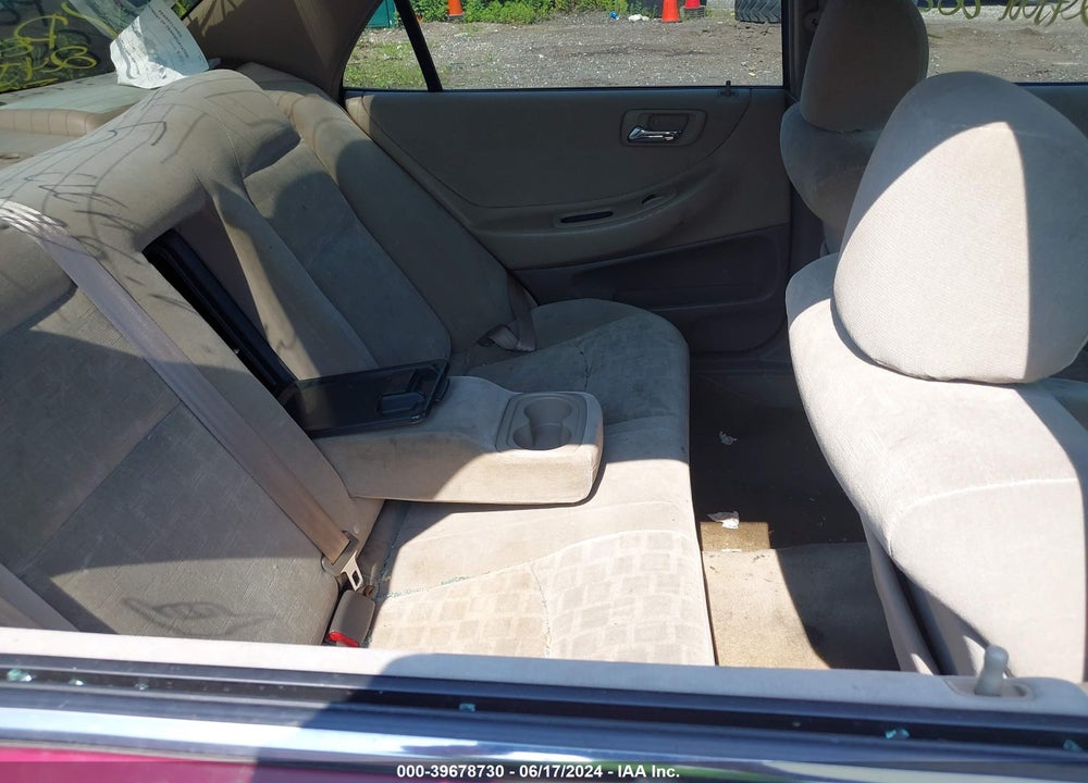 2001 HONDA ACCORD 2.3 EX VIN: 1HGCG668X1A003610