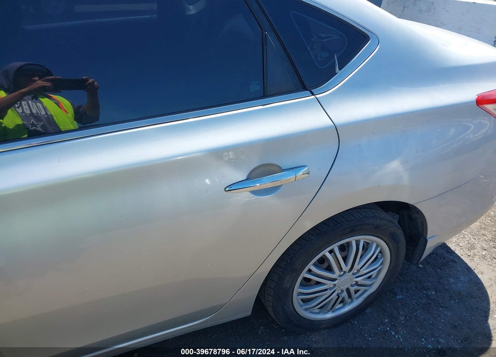 2015 NISSAN SENTRA S VIN: 3N1AB7AP7FY285591