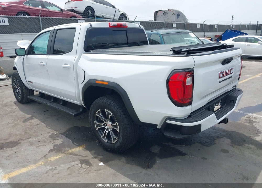 2024 GMC CANYON 4WD AT4 VIN: 1GTP6DEK8R1140030