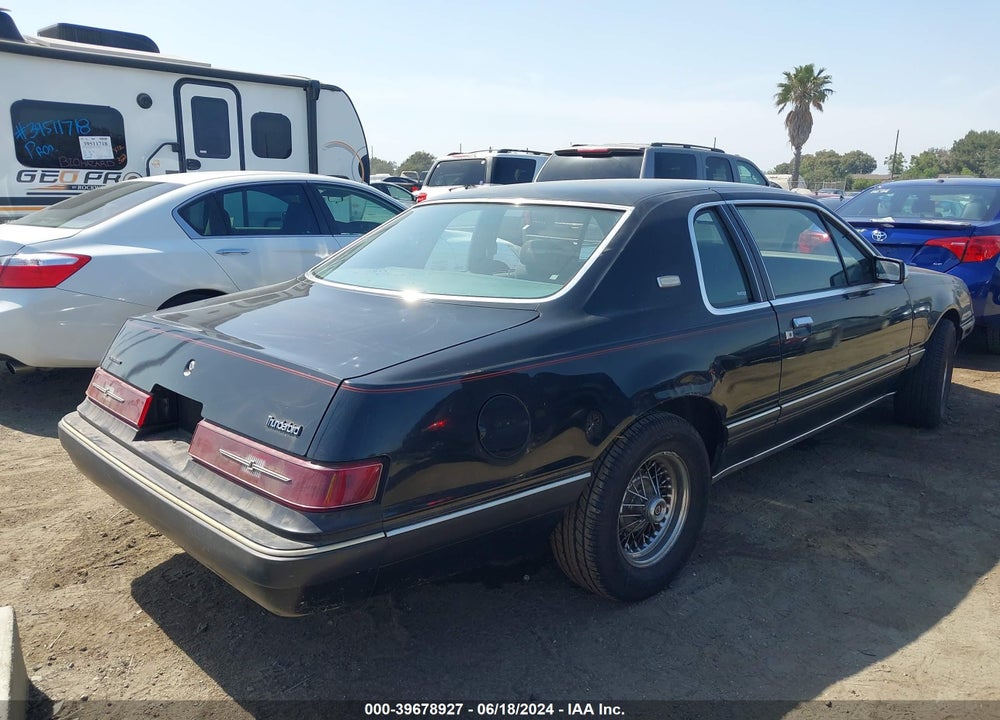 1983 FORD THUNDERBIRD VIN: 1FABP4639DH158704