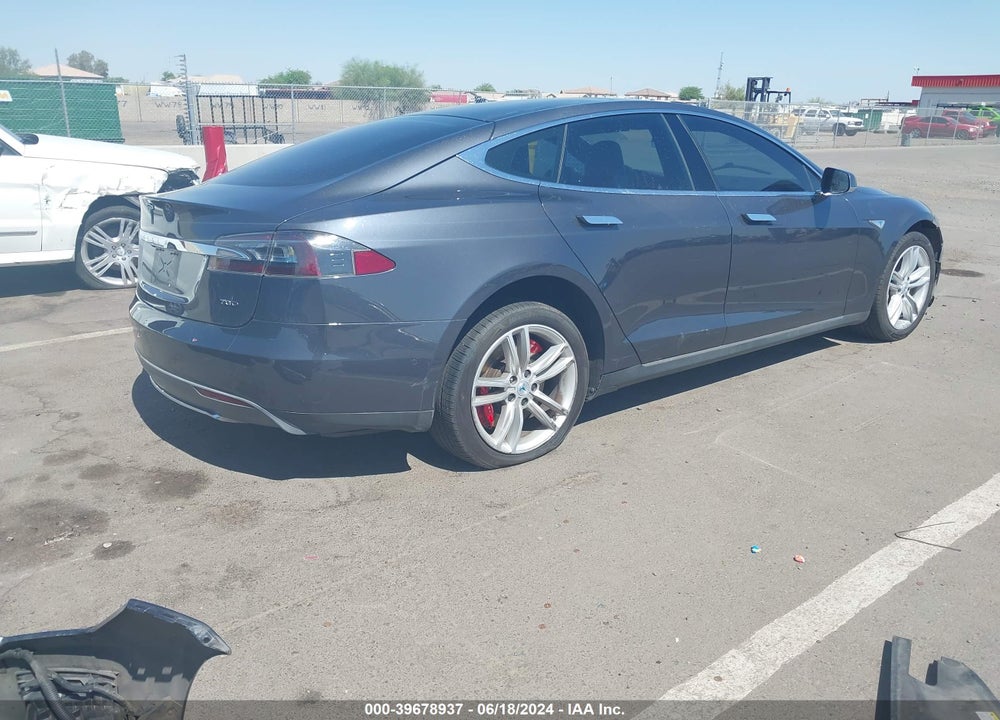 2015 TESLA MODEL S VIN: 5YJSA1S27FF087285