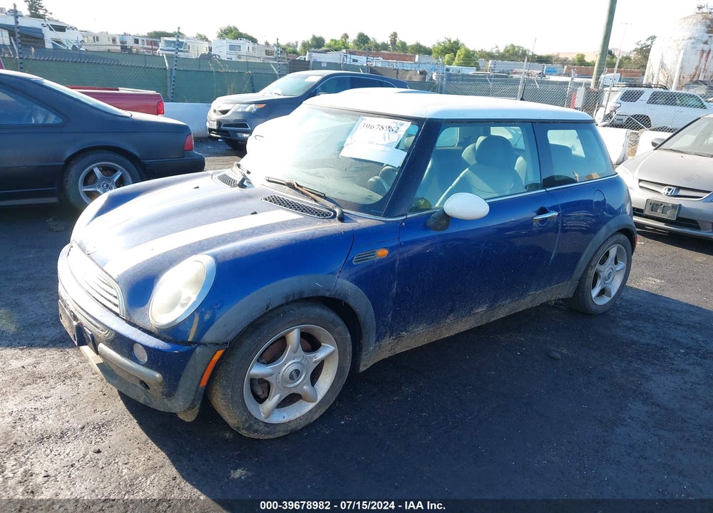 2002 MINI COOPER VIN: WMWRC33472TC32207