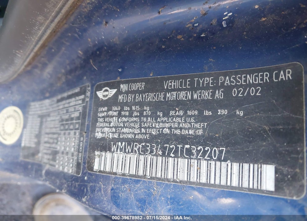 2002 MINI COOPER VIN: WMWRC33472TC32207