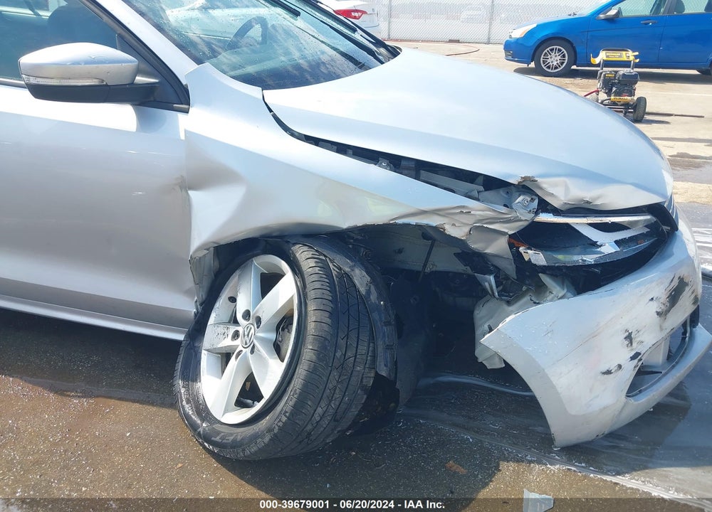 2012 VOLKSWAGEN JETTA 2.0L TDI VIN: 3VWLL7AJ7CM006557