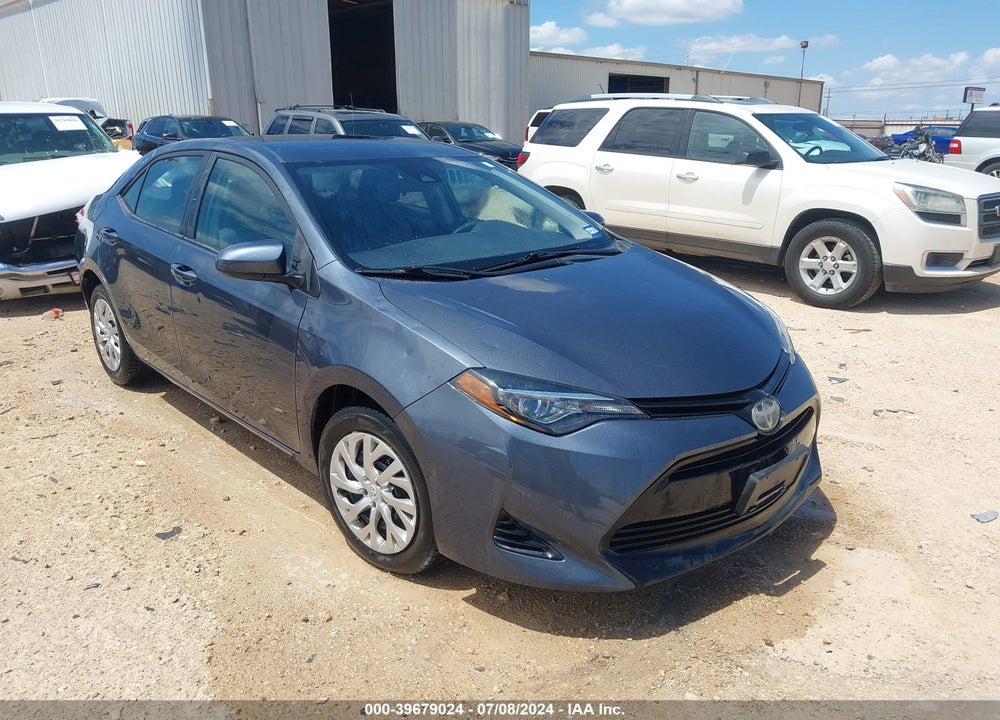 2018 TOYOTA COROLLA LE VIN: 5YFBURHE6JP825565