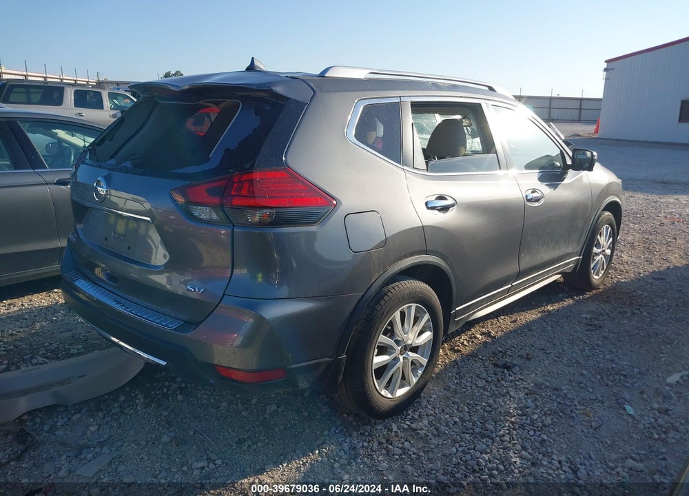 2017 NISSAN ROGUE SV VIN: JN8AT2MT2HW138082