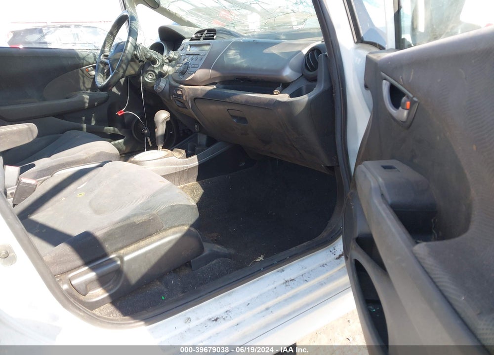 2009 HONDA FIT SPORT VIN: JHMGE88499S017062