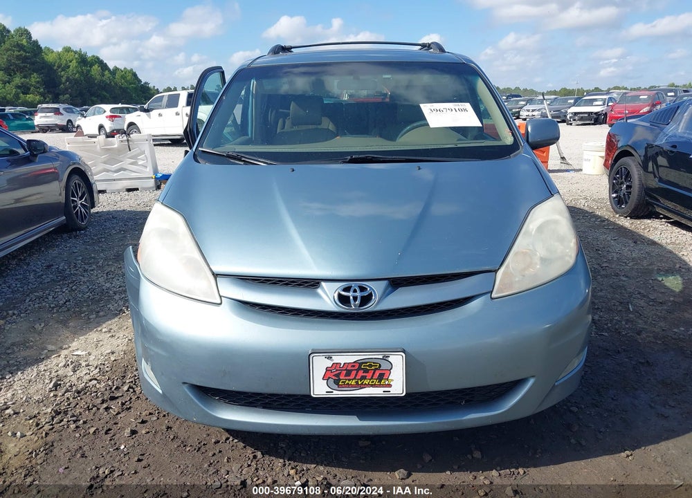 2008 TOYOTA SIENNA XLE VIN: 5TDZK22C78S202198