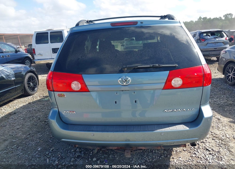 2008 TOYOTA SIENNA XLE VIN: 5TDZK22C78S202198