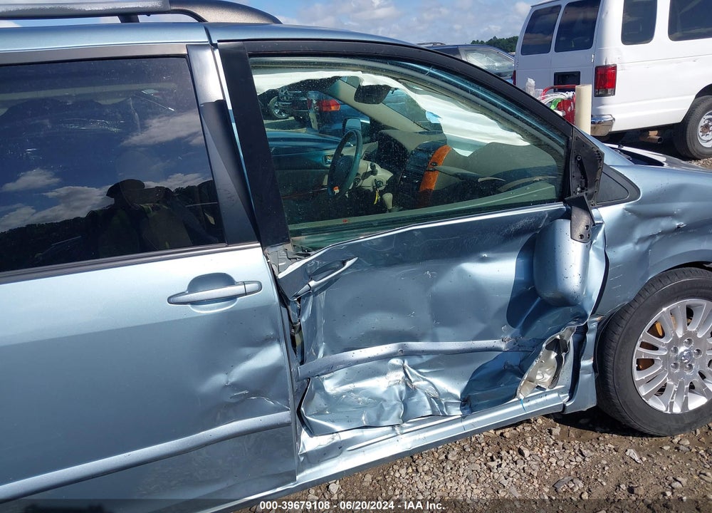 2008 TOYOTA SIENNA XLE VIN: 5TDZK22C78S202198