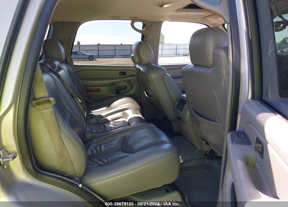 2004 CHEVROLET TAHOE LT VIN: 1GNEK13Z84J309982