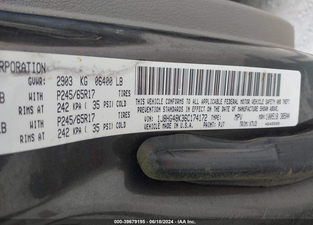 2006 JEEP COMMANDER VIN: 1J8HG48K36C174172