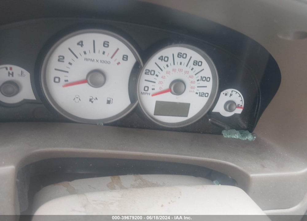 2006 FORD ESCAPE VIN: 1FMYU03106KA85927