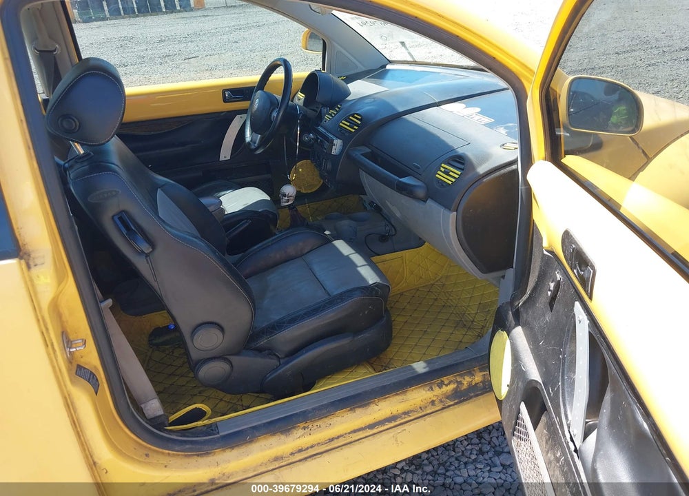 2000 VOLKSWAGEN NEW BEETLE GLS 1.8L TURBO VIN: 3VWCD21C2YM478772