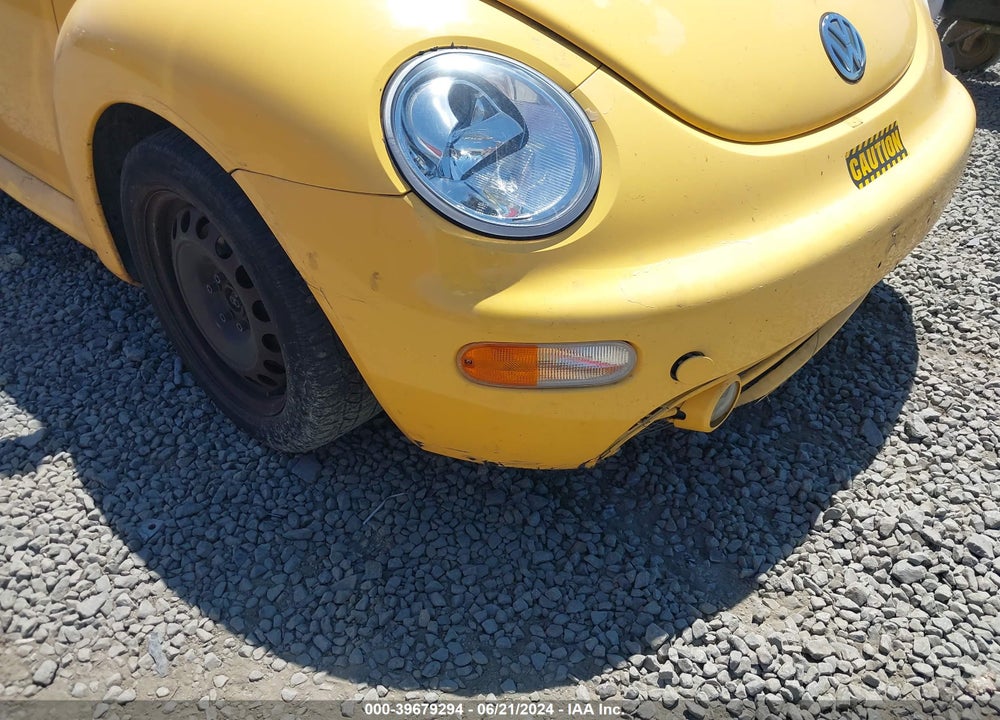 2000 VOLKSWAGEN NEW BEETLE GLS 1.8L TURBO VIN: 3VWCD21C2YM478772