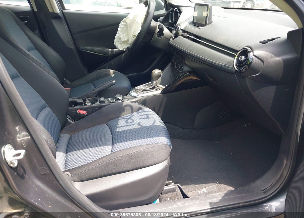 2016 SCION IA VIN: 3MYDLBZV8GY130046