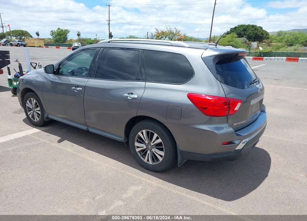 2018 NISSAN PATHFINDER SV VIN: 5N1DR2MN8JC620017