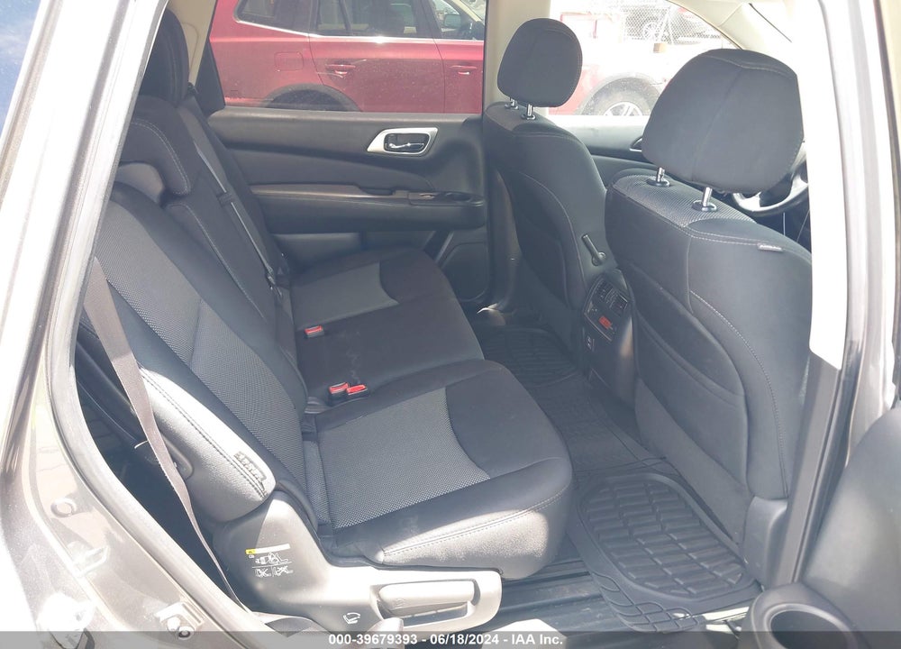 2018 NISSAN PATHFINDER SV VIN: 5N1DR2MN8JC620017