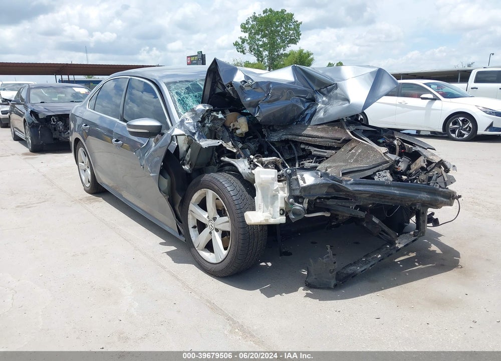 2013 VOLKSWAGEN PASSAT 2.5L SE VIN: 1VWBH7A31DC019886