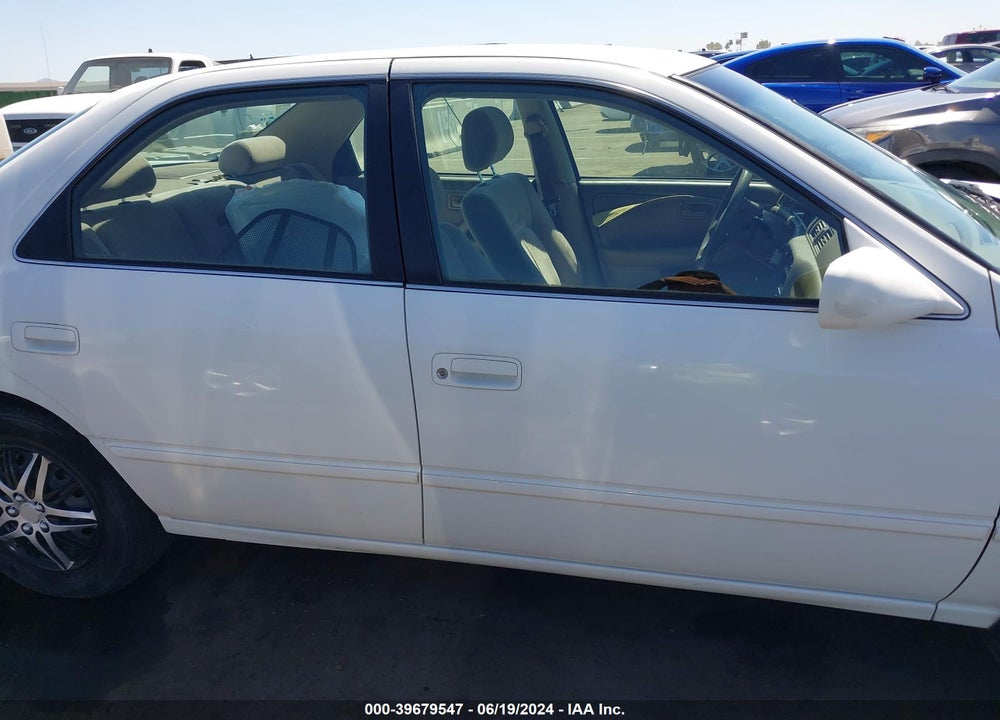 1998 TOYOTA CAMRY LE VIN: JT2BG22K6W0205063