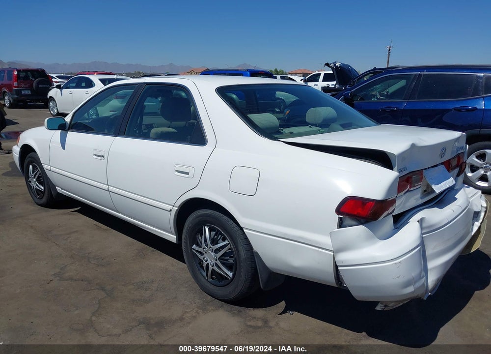 1998 TOYOTA CAMRY LE VIN: JT2BG22K6W0205063