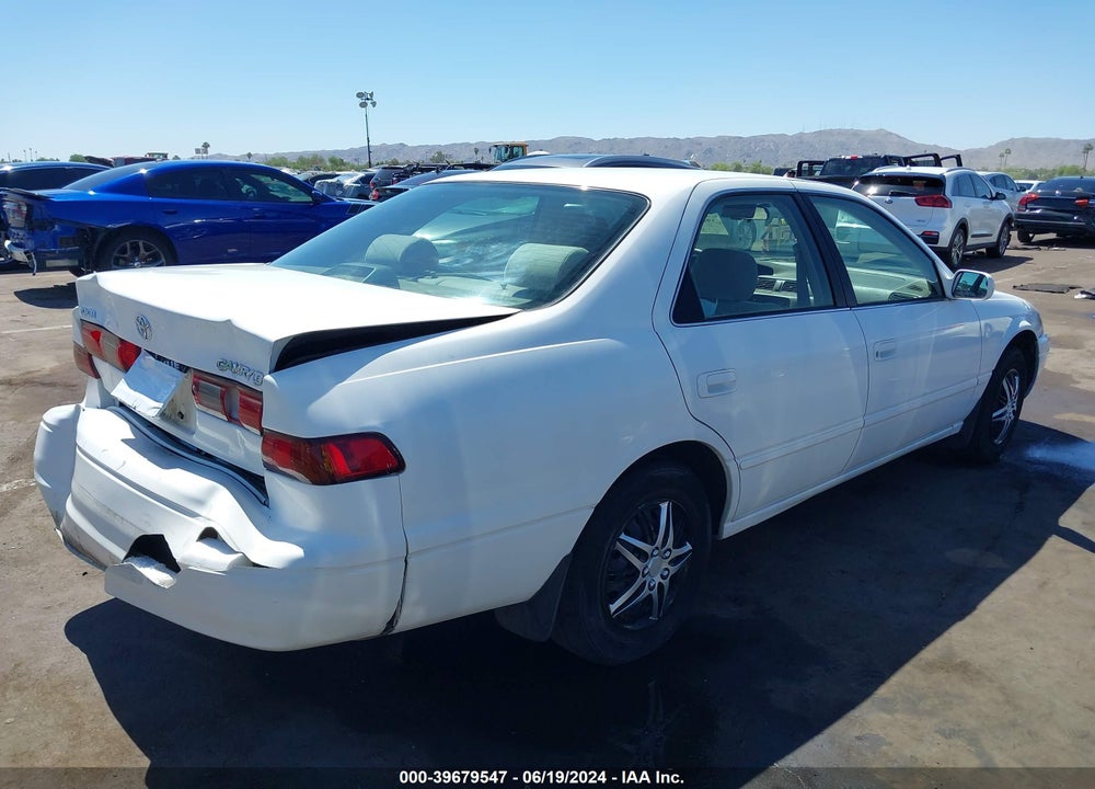 1998 TOYOTA CAMRY LE VIN: JT2BG22K6W0205063