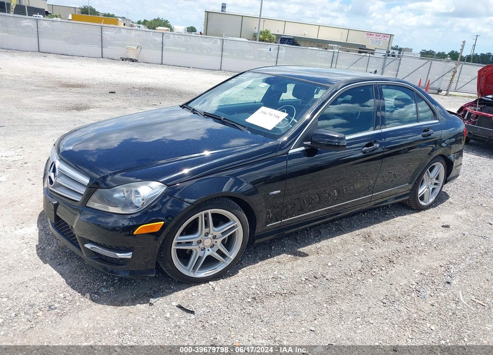 2012 MERCEDES-BENZ C 250 LUXURY/SPORT VIN: WDDGF4HB2CA613655