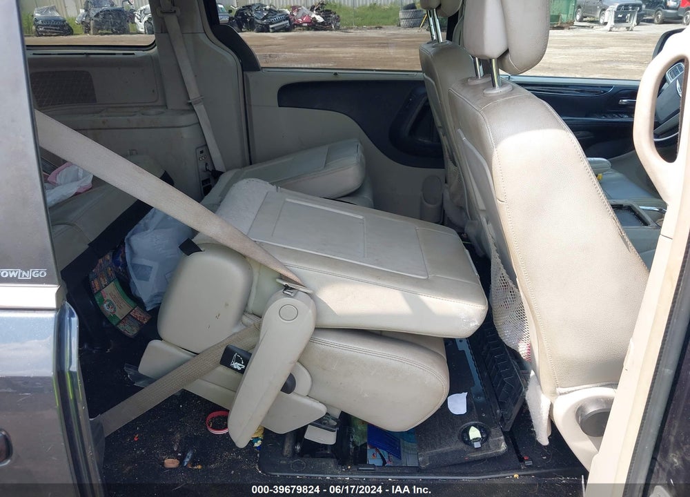 2014 CHRYSLER TOWN & COUNTRY TOURING VIN: 2C4RC1BG2ER280080