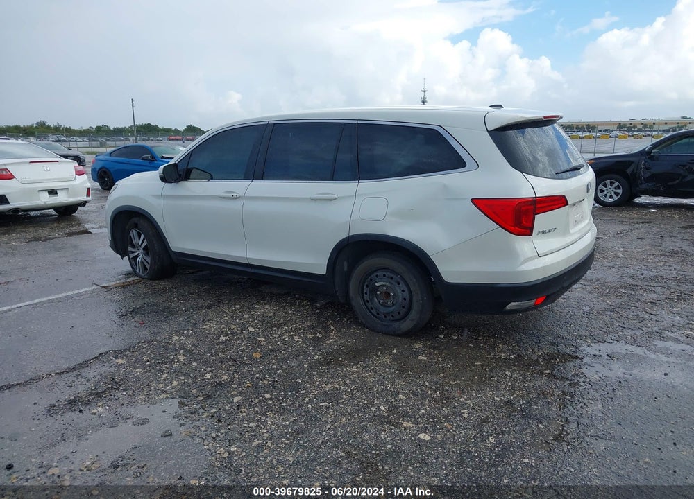 2018 HONDA PILOT EX-L VIN: 5FNYF5H52JB033387