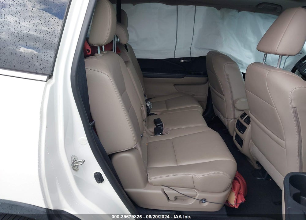 2018 HONDA PILOT EX-L VIN: 5FNYF5H52JB033387
