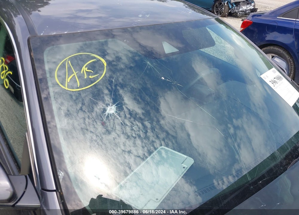 2019 HONDA CIVIC LX VIN: 2HGFC2F68KH562754