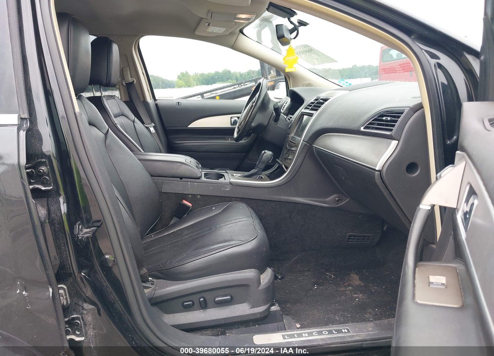 2011 LINCOLN MKX VIN: 2LMDJ6JK0BBJ21906