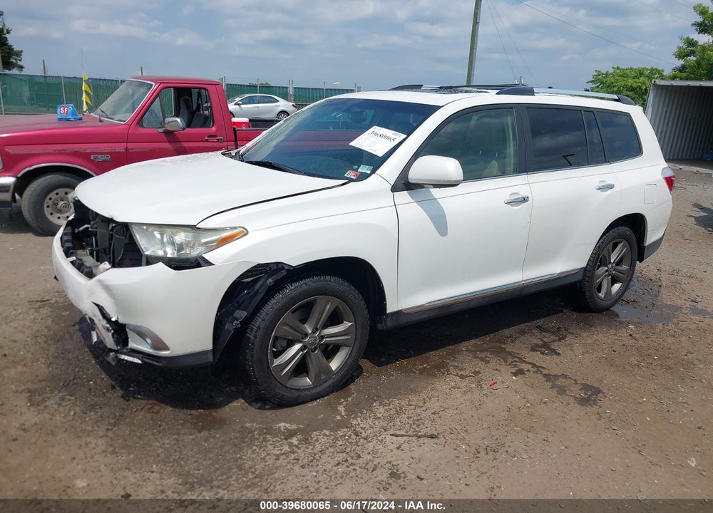 2011 TOYOTA HIGHLANDER LIMITED V6 VIN: 5TDYK3EH1BS040018