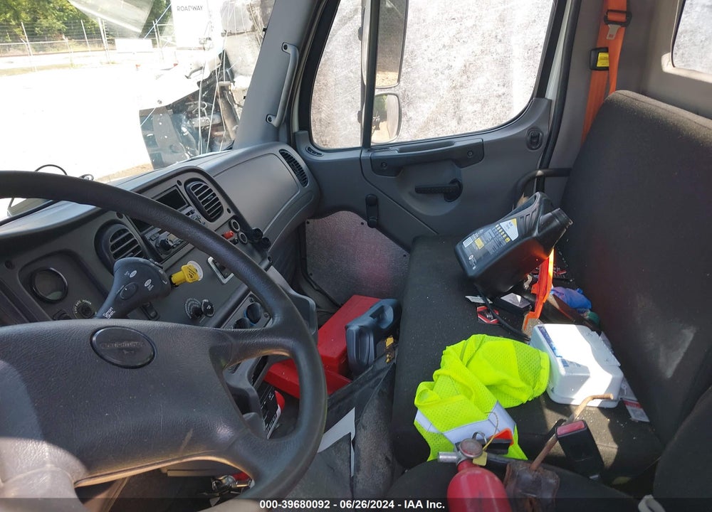 2013 FREIGHTLINER M2 106 MEDIUM DUTY VIN: 1FVACWDT1DHBX3351