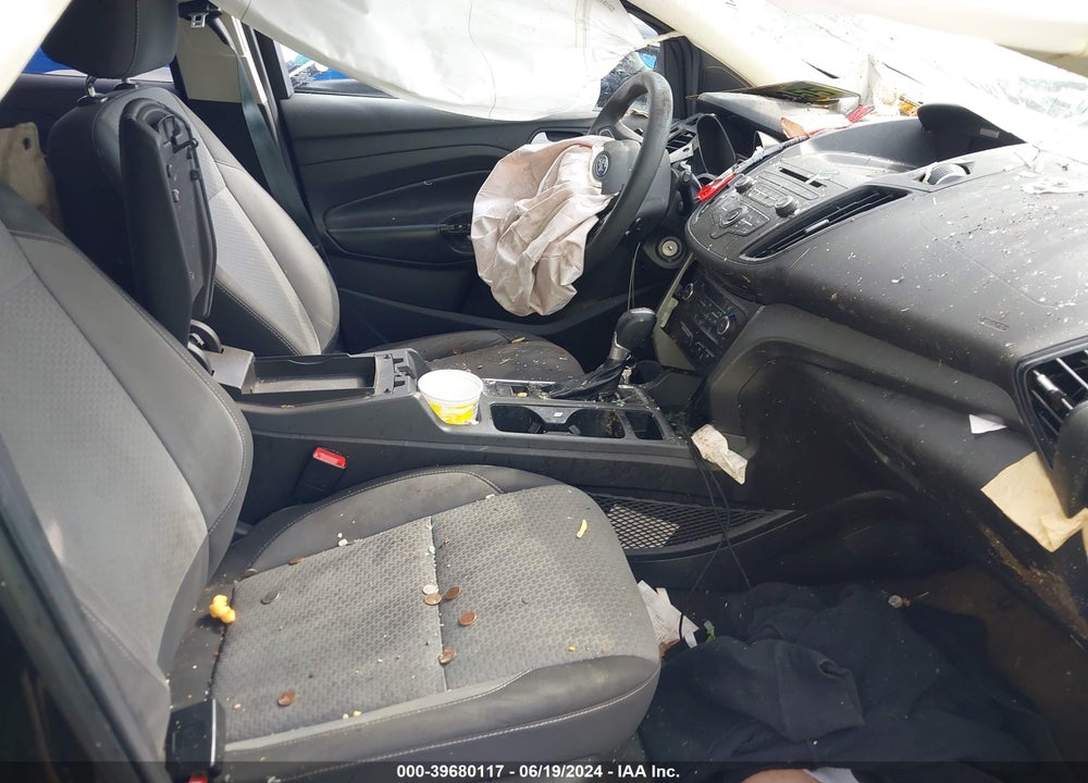 2017 FORD ESCAPE SE VIN: 1FMCU9GD1HUC46599