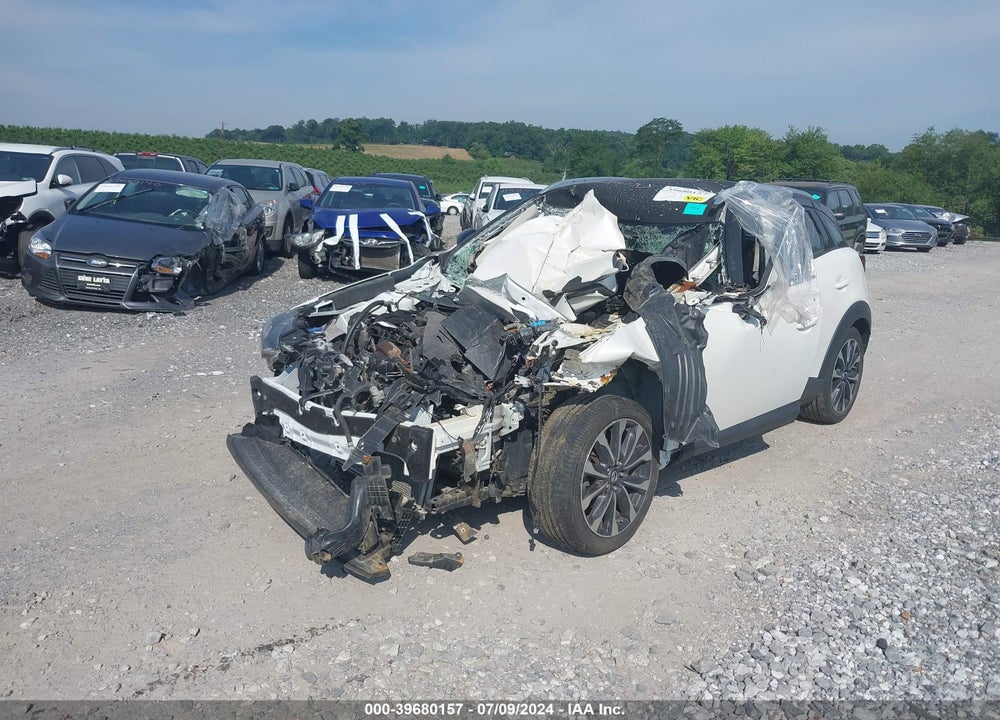 2019 MAZDA CX-3 TOURING VIN: JM1DKFC79K1418688
