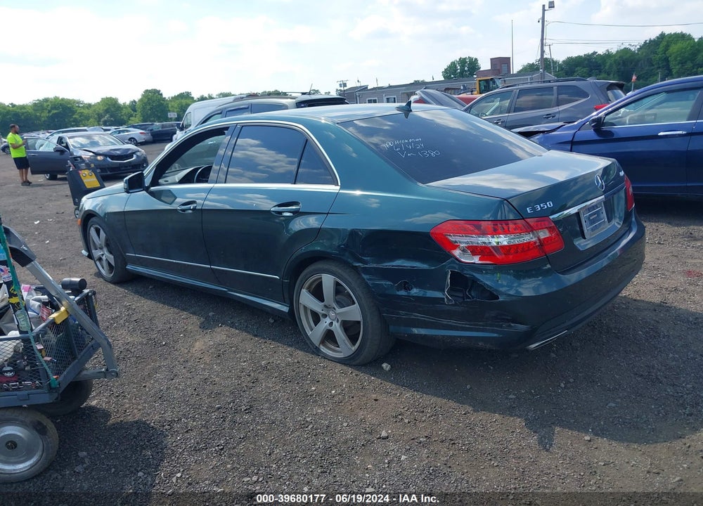 2010 MERCEDES-BENZ E 350 4MATIC VIN: WDDHF8HB2AA261380